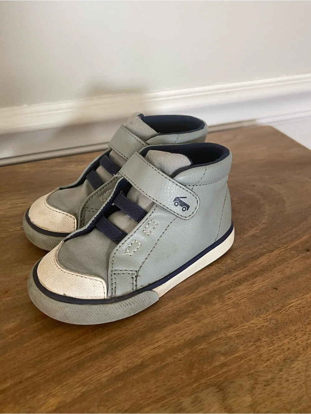 See Kai Run Light Gray and Navy High-Top Sneakers - Velcro